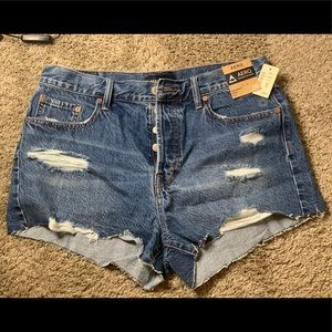 Brand New! Aero Boyfriend Jean short - size 10